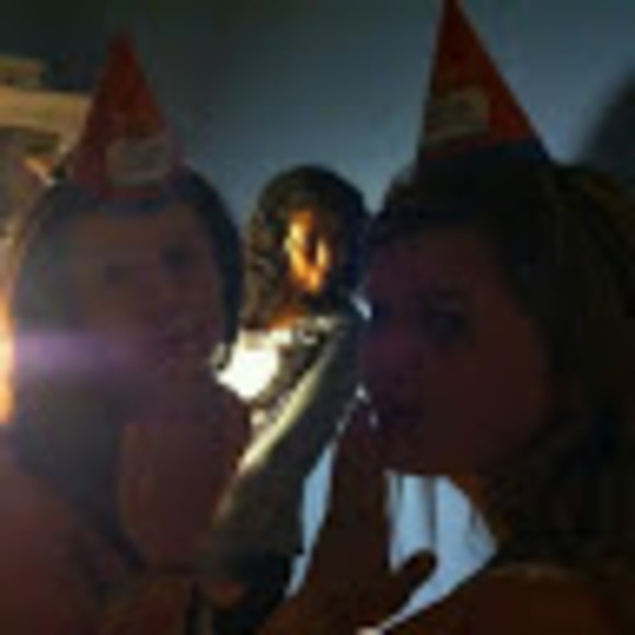 Meet your Posher, Shailin - Picture 1 of 1